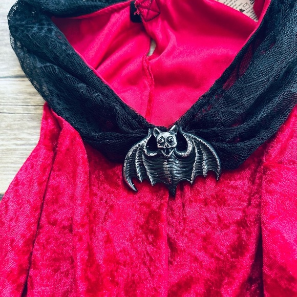 Girls Vampire Halloween Costume! Size 7-8 - Picture 5 of 6